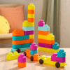 Buildin ’Squishies miękkie klocki 30 el B.Toys 3m+