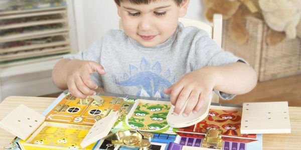 Tablice Manipulacyjne od Melissa and Doug w trzech odsłonach